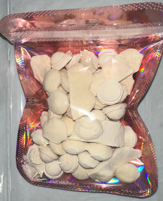 Freeze dried banana and strawberry baby bites